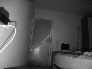 voyeurcam charmhellen kitchen