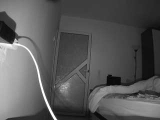 voyeurcam-charmhellen-kitchen
