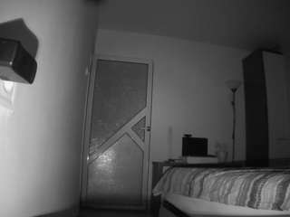 voyeurcam charmhellen kitchen