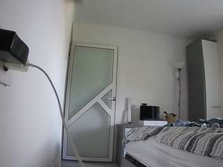 voyeurcam charmhellen kitchen