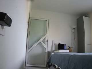 voyeurcam charmhellen kitchen