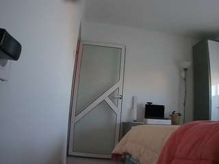 voyeurcam charmhellen kitchen