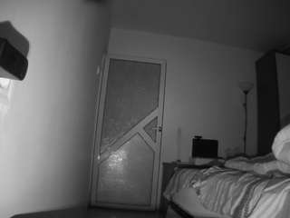 voyeurcam charmhellen kitchen