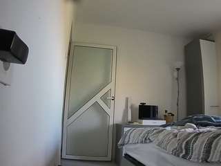 voyeurcam charmhellen kitchen live cam preview