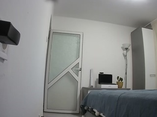 voyeurcam charmhellen kitchen