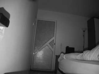 voyeurcam charmhellen kitchen