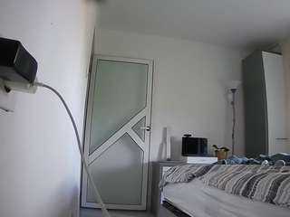 voyeurcam charmhellen kitchen