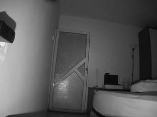 voyeurcam charmhellen kitchen