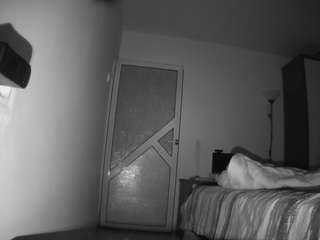 voyeurcam charmhellen kitchen