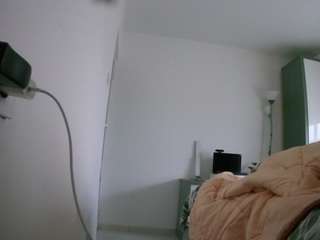 voyeurcam charmhellen kitchen