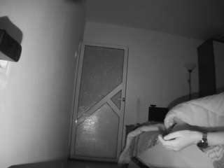 voyeurcam charmhellen kitchen