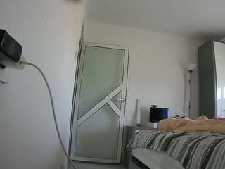 voyeurcam-charmhellen-kitchen