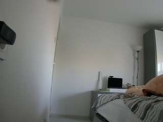 voyeurcam-charmhellen-kitchen