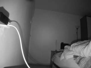 voyeurcam-charmhellen-kitchen