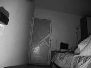 voyeurcam-charmhellen-kitchen