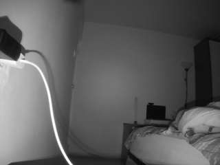 voyeurcam-charmhellen-kitchen