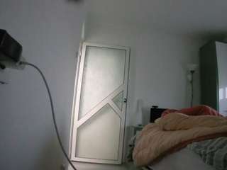 voyeurcam-charmhellen-kitchen