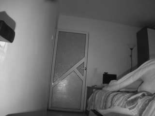 voyeurcam-charmhellen-kitchen