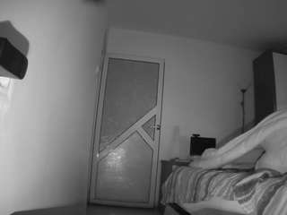 voyeurcam-charmhellen-kitchen