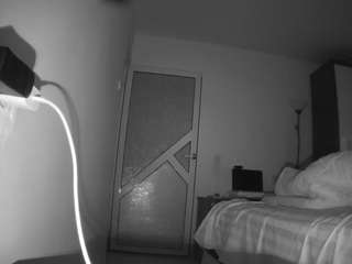 voyeurcam charmhellen kitchen