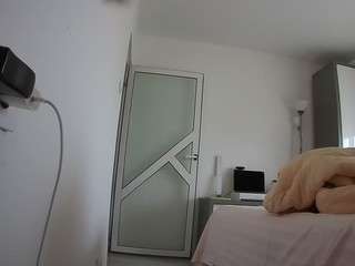 voyeurcam-charmhellen-kitchen