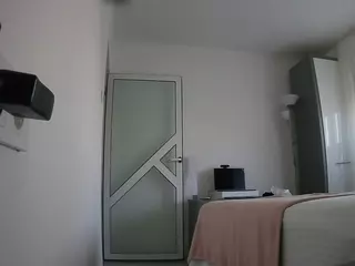voyeurcam charmhellen kitchen's Live Sex Cam Show