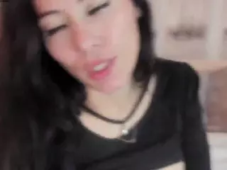 emiiily's Live Sex Cam Show