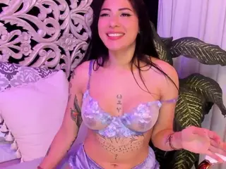 emiiily's Live Sex Cam Show