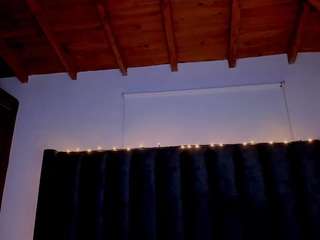 paulinasoto Live Webcam on CamSoda