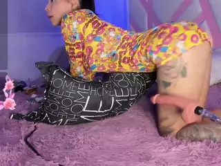 paulinasoto's Live Sex Cam Show