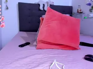 DulcceMaria's Live Sex Cam Show