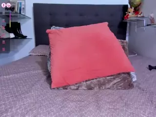 DulcceMaria's Live Sex Cam Show