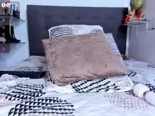 DulcceMaria's Live Sex Cam Show