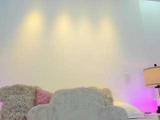 loribauer Live Webcam on CamSoda