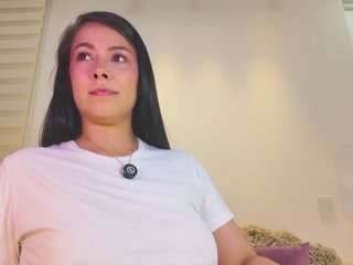 loribauer Live Webcam on CamSoda