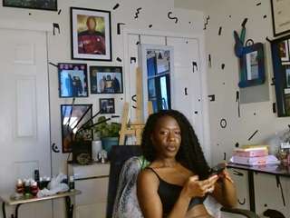 moebootyrayna webcam