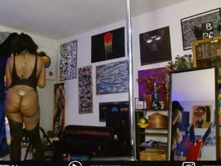 moebootyrayna webcam