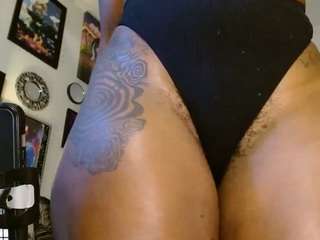 moebootyrayna
