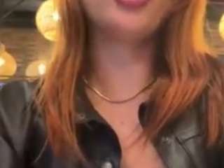 Cheerrybomb live sex chat