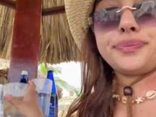 cheerrybomb Live Webcam on CamSoda
