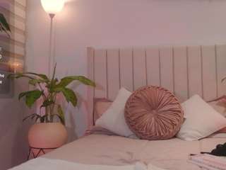 cheerrybomb Live Webcam on CamSoda