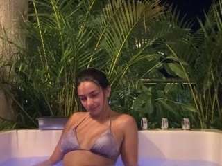 cheerrybomb Live Webcam on CamSoda