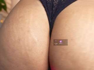 Live webcam model cheerrybomb on Soda Cams