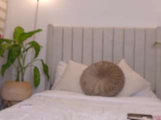 Live webcam model cheerrybomb on Soda Cams