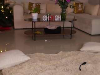 Live webcam model cheerrybomb on Soda Cams