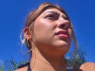 cheerrybomb Live Webcam on CamSoda