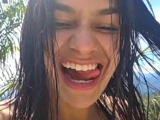 cheerrybomb Live Webcam on CamSoda