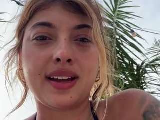 cheerrybomb Live Webcam on CamSoda