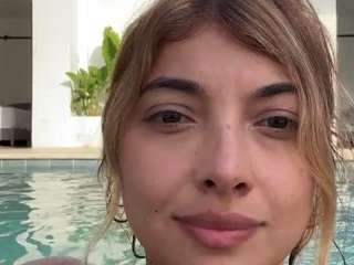 cheerrybomb Live Webcam on CamSoda