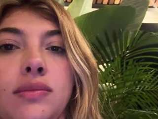 cheerrybomb Live Webcam on CamSoda